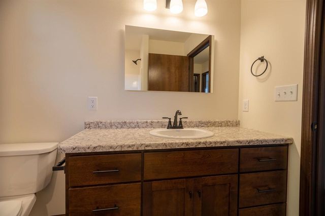 610 STILL WATERS LANE, Plover, WI 54467