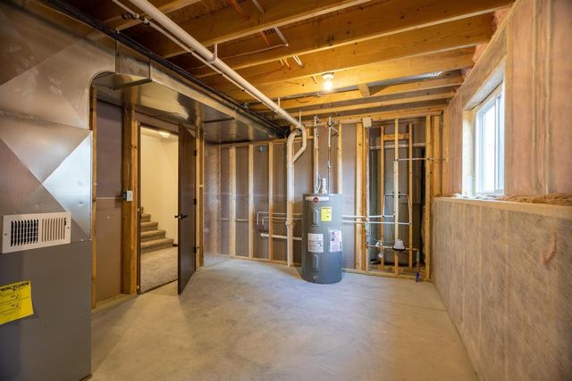 610 STILL WATERS LANE, Plover, WI 54467