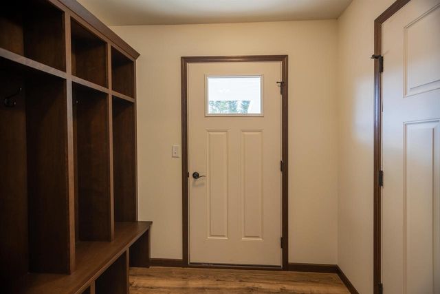 610 STILL WATERS LANE, Plover, WI 54467