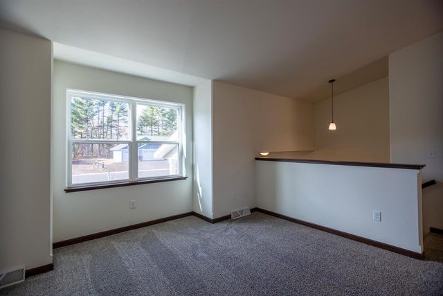 610 STILL WATERS LANE, Plover, WI 54467