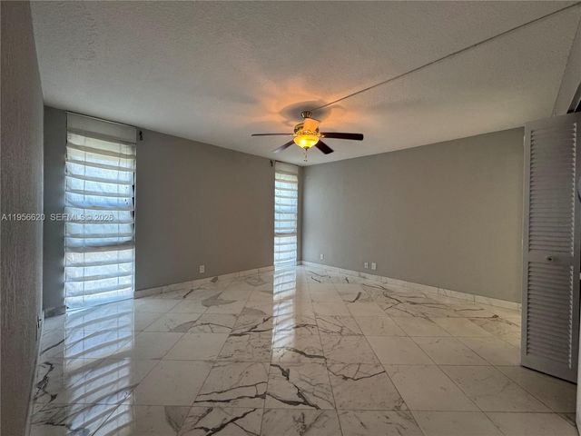 4800 Bayview Dr 206, Fort Lauderdale, FL 33308