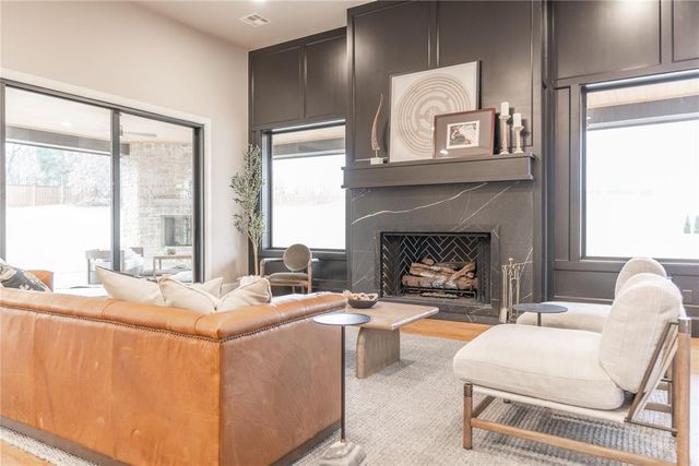 6017 Royal Abbey Court, Edmond, OK 73034