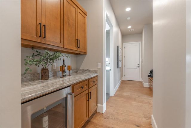 6017 Royal Abbey Court, Edmond, OK 73034