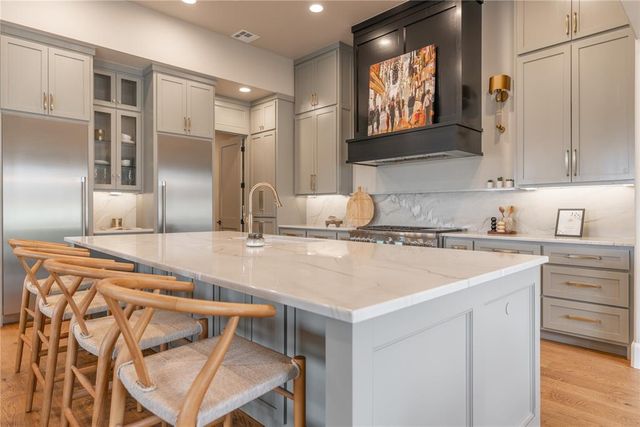 6017 Royal Abbey Court, Edmond, OK 73034