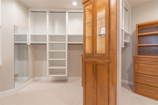 6017 Royal Abbey Court, Edmond, OK 73034