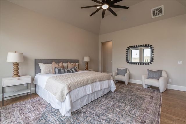 6017 Royal Abbey Court, Edmond, OK 73034