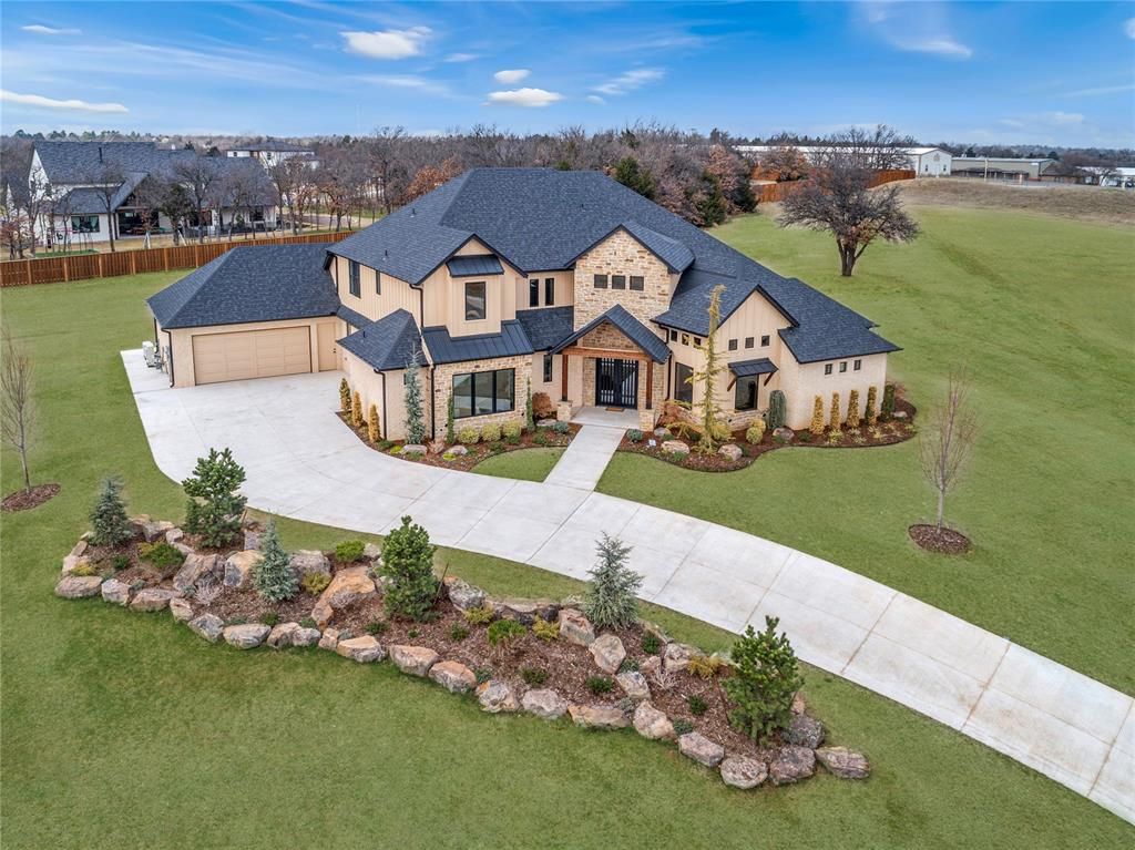 6017 Royal Abbey Court, Edmond, OK 73034