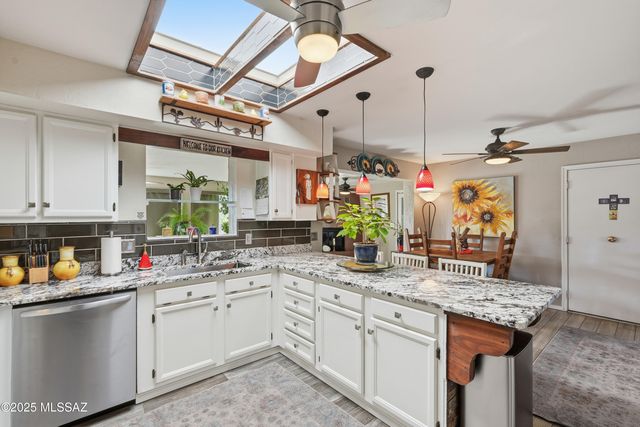 42 E La Grosella, Green Valley, AZ 85614