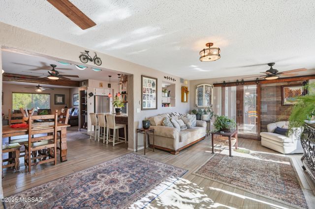 42 E La Grosella, Green Valley, AZ 85614