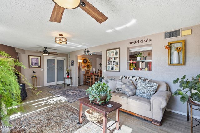 42 E La Grosella, Green Valley, AZ 85614