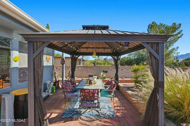 42 E La Grosella, Green Valley, AZ 85614