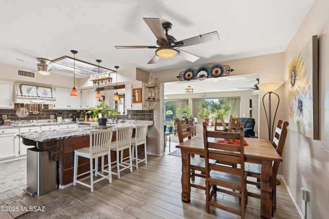 42 E La Grosella, Green Valley, AZ 85614