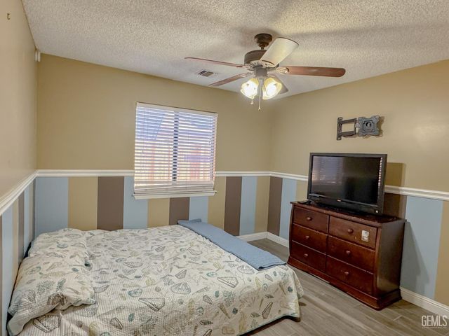 7229 Yuma Way, Bakersfield, CA 93308