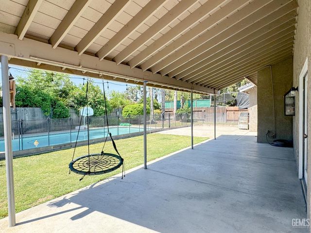 7229 Yuma Way, Bakersfield, CA 93308