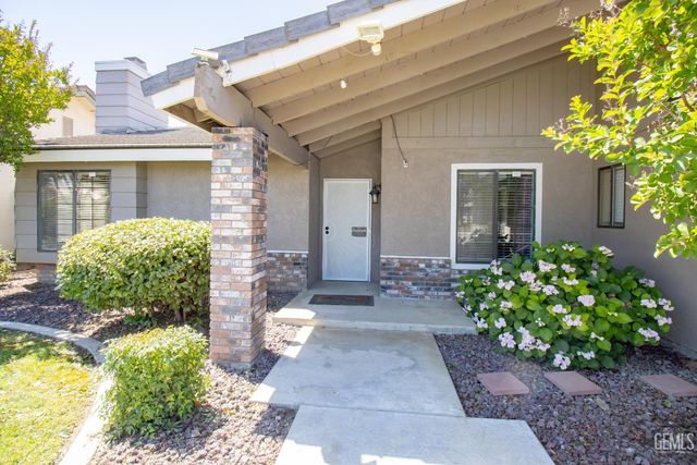 7229 Yuma Way, Bakersfield, CA 93308