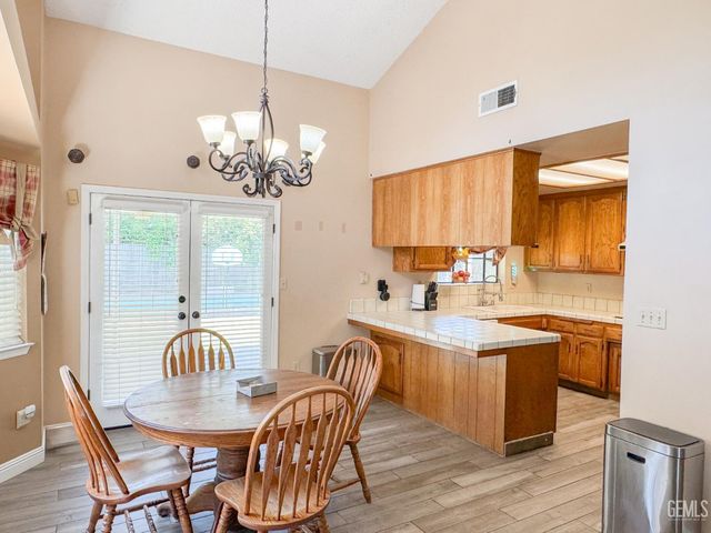 7229 Yuma Way, Bakersfield, CA 93308