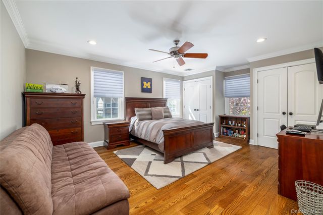 121 Harvard Avenue, Rockville Centre, NY 11570