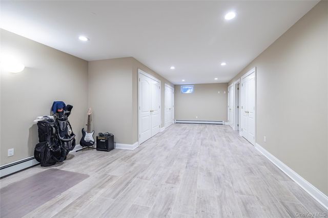 121 Harvard Avenue, Rockville Centre, NY 11570