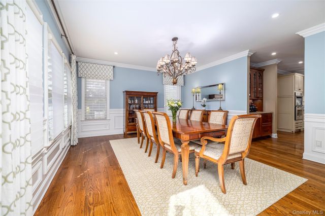 121 Harvard Avenue, Rockville Centre, NY 11570