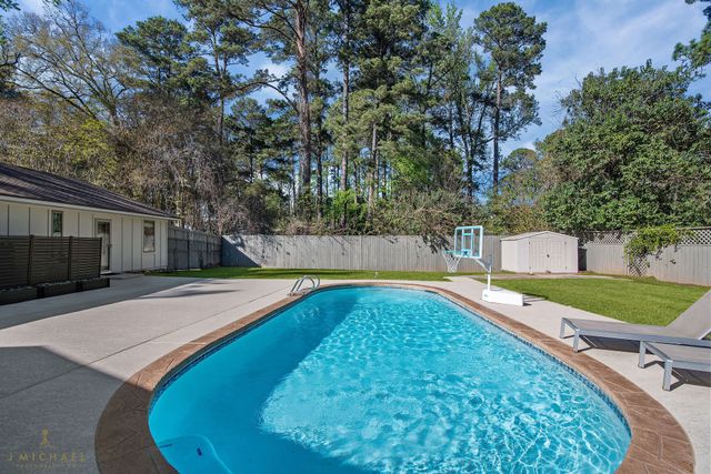 6111 Dillingham Avenue, Shreveport, LA 71106