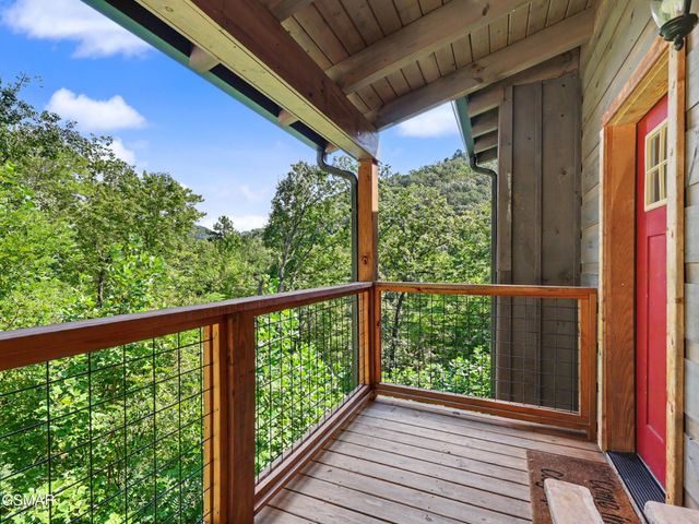 2724 Pine Crest Lane, Sevierville, TN 37862
