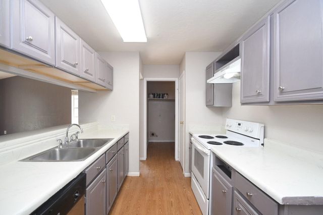 2411 Country Place Drive, Richmond, TX 77406