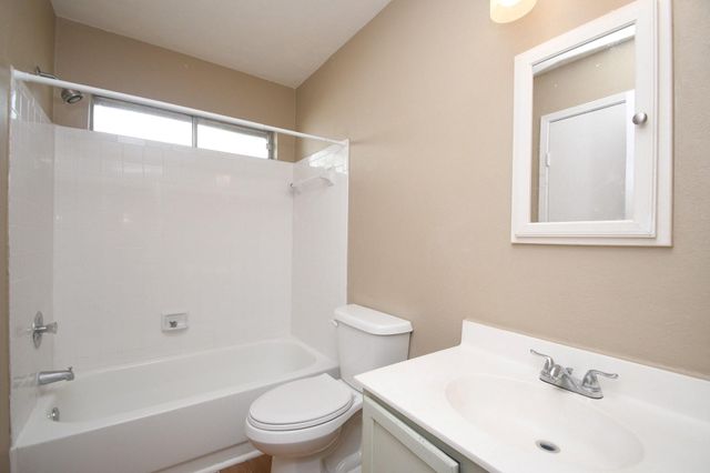2411 Country Place Drive, Richmond, TX 77406