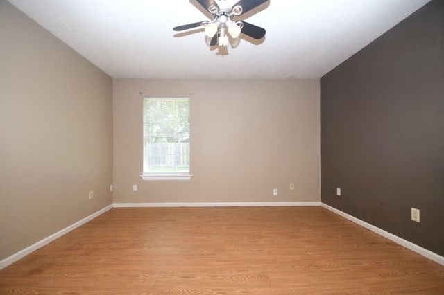 2411 Country Place Drive, Richmond, TX 77406