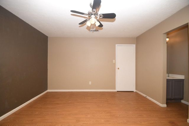 2411 Country Place Drive, Richmond, TX 77406