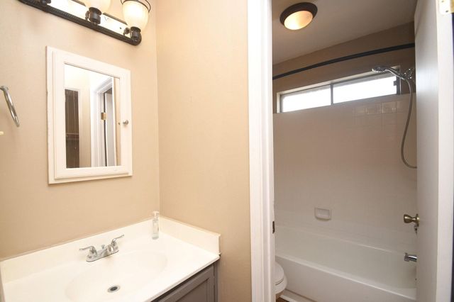 2411 Country Place Drive, Richmond, TX 77406