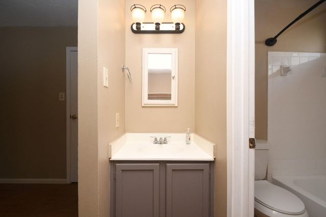 2411 Country Place Drive, Richmond, TX 77406