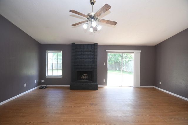 2411 Country Place Drive, Richmond, TX 77406
