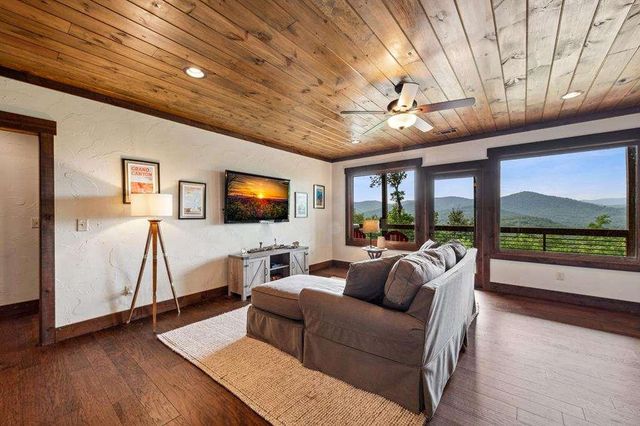 370 High Ridge Road, Epworth, GA 30541