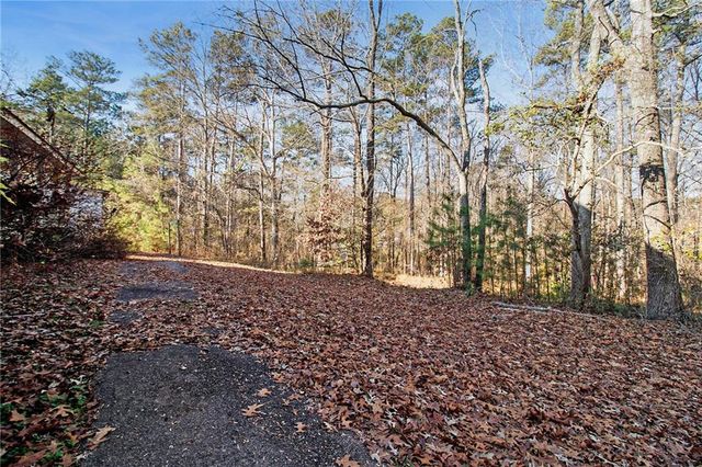 90 Wiley Drive, Douglasville, GA 30134