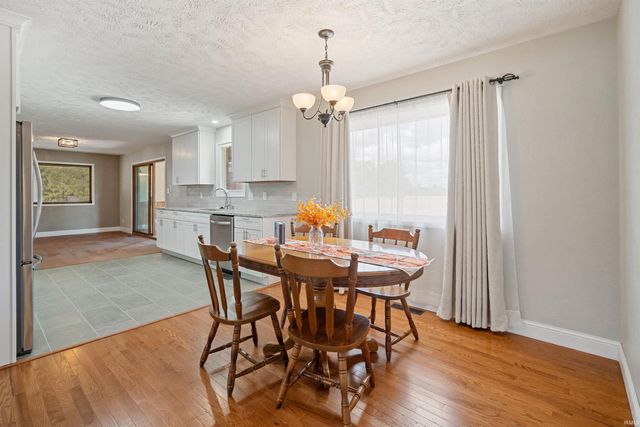 4078 W 100 N Road, Kokomo, IN 46901