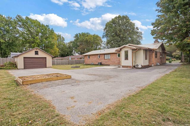 4078 W 100 N Road, Kokomo, IN 46901