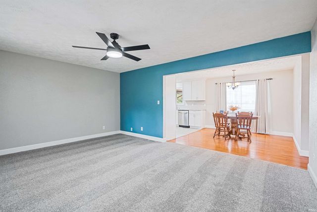 4078 W 100 N Road, Kokomo, IN 46901