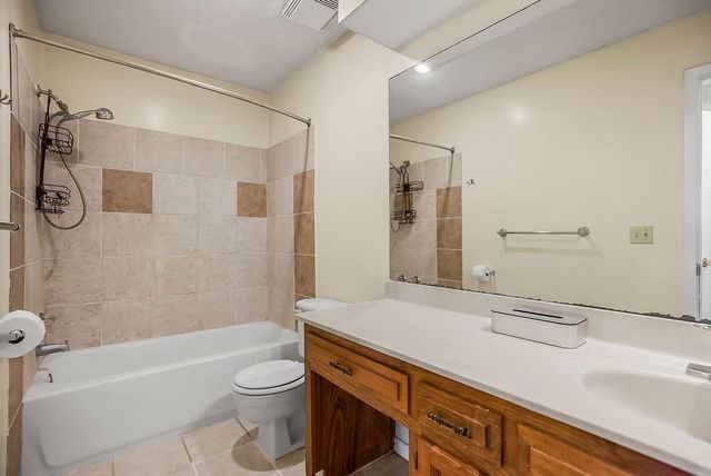 12739 W 110th Terrace, Overland Park, KS 66210