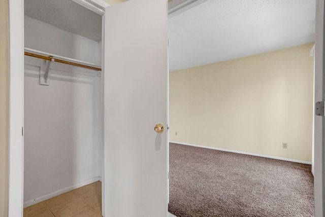 12739 W 110th Terrace, Overland Park, KS 66210