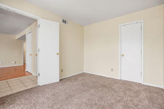 12739 W 110th Terrace, Overland Park, KS 66210