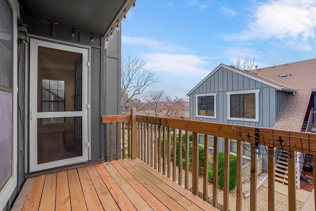 12739 W 110th Terrace, Overland Park, KS 66210