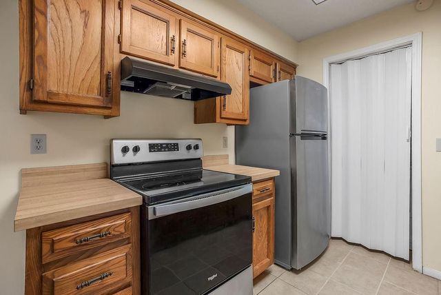 12739 W 110th Terrace, Overland Park, KS 66210