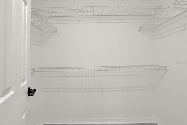 809 DEER GLEN COURT, Fruitland Park, FL 34731