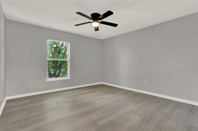 809 DEER GLEN COURT, Fruitland Park, FL 34731