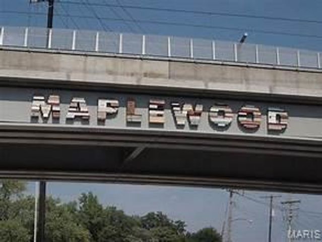 2622 Lyle Avenue, Maplewood, MO 63143