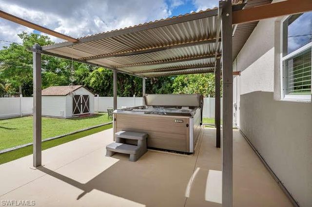 3196 Connecticut AVE, Naples, FL 34112
