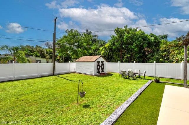 3196 Connecticut AVE, Naples, FL 34112