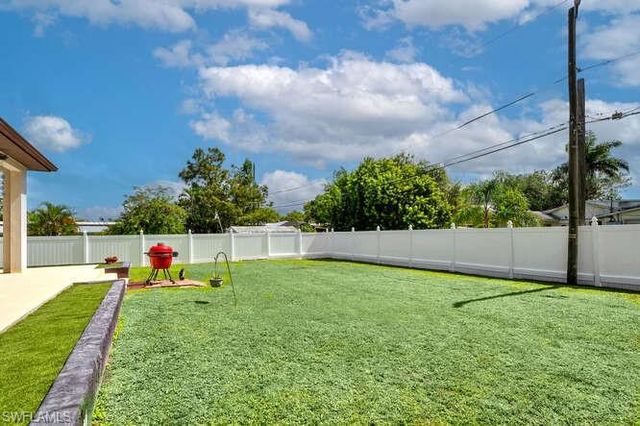 3196 Connecticut AVE, Naples, FL 34112