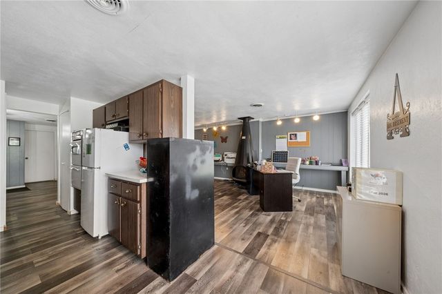 532 Broadway Blvd, Pitcairn, PA 15140