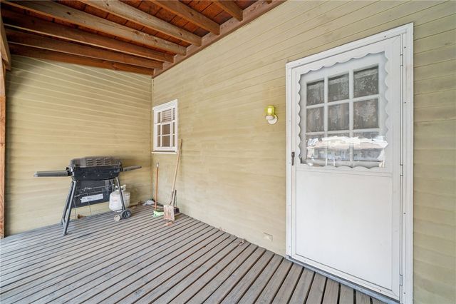 532 Broadway Blvd, Pitcairn, PA 15140